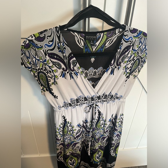 Lightweight mini Dress - Picture 3 of 4